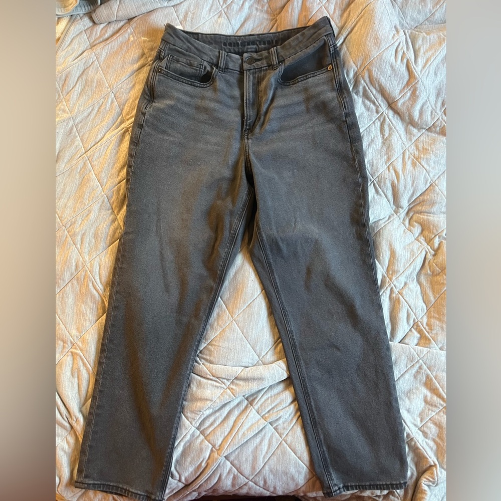 High Rise American Eagle Mom Jeans